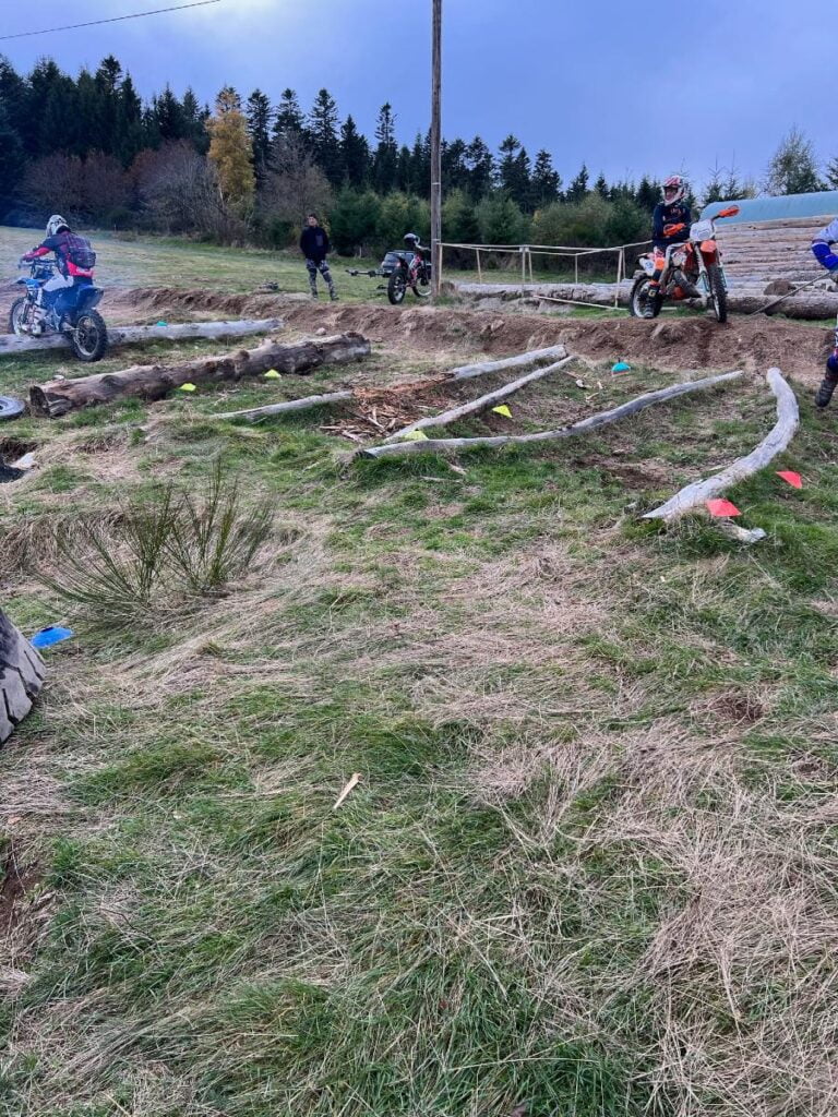 Initiation enduro et trial domaine de Rochepaule
